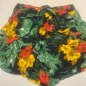 Zara Cute Hawaiian Tropical High Waisted Shorts M